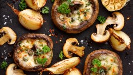 Пълнени гъби с моцарела и пеперони