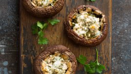 Пълнени гъби със сирена и бекон