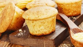 Царевични мъфини с ананас 