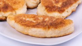 Бабината рецепта за селски мекици 