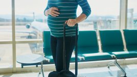 Съвети за летене със самолет по време на бременност