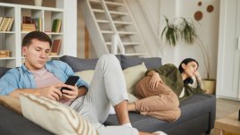 Как апатията руши връзката