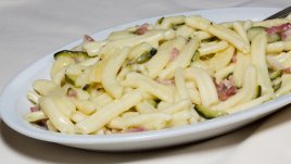 Паста карбонара с тиквички 