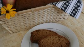 Овесен хляб с ябълков вкус