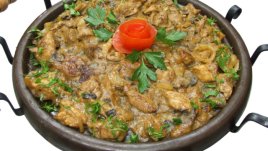 Свинско с лук и гъби