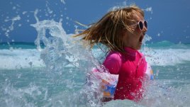 Аптечка при пътуване с деца