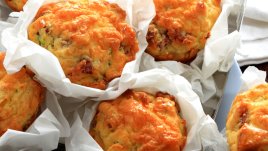 Кексчета с пилешко и сирене