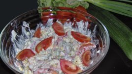 Салата с авокадо и паста