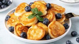 Пухкави минипалачинки с извара