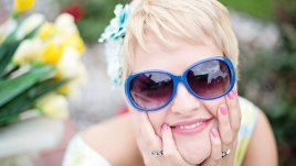 Как да се грижим правилно за слънчевите очила? 
