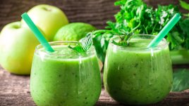 Смути с ябълка, банан и спанак