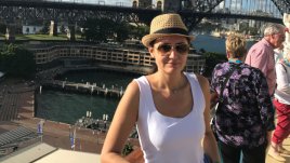 Доника Ризова и пътешествията с дъх на мандарини