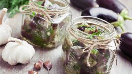 Бърза пикантна туршия с патладжани