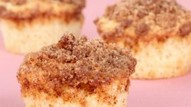 Бананови мъфини с маслени трохи 