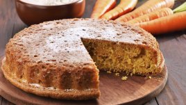 Сладкиш с моркови и орехи