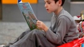 Как да обясним на децата историите зад шокиращите заглавия в медиите