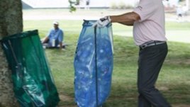 Много сложен ритуал за разделно изхвърляне на боклука по японски