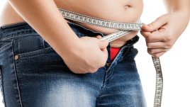 Ежедневни навици, които пречат на плоския корем