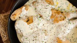 Пилешка яхния с чушки