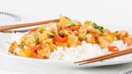 Пиле по китайски с ананас