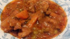 Яхния със свинско и зеленчуци