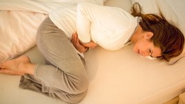 Билки, успокояващи болки и спазми при менструация 