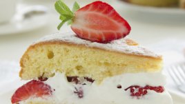 Ягодов маслен сладкиш