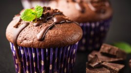 Шоколадови мъфини с шоколадова глазура 