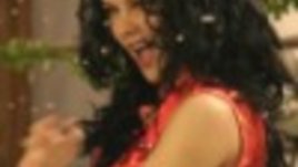 След 20 години песента “Обичам те дотук” отново е №1