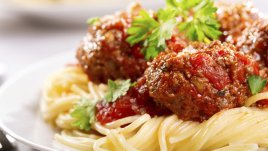 Спагети болонезе с говежда кайма