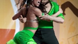 Малки жестове на обич - време е жената да ухажва мъжа