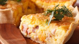 Киш с бекон, пушено сирене и кашкавал 