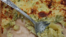 Зеленчукова запеканка с кашкавал на фурна 