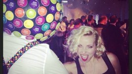 На парти под мотото The modern art of coffee