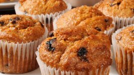Мъфини с ядки, стафиди и канела