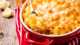 Лесни макарони с кашкавал на фурна 