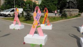 Първата по рода си изложба на живо за борба с рака на гърдата