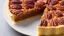 Тиквен пай с ядки пекан