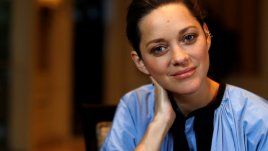 Марион Котияр роди момиченце