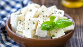 Признаци, че ядете твърде много сирене и кашкавал 