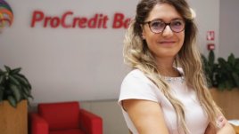 Женя Костадинова за модерните банки