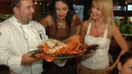 Огромен лобстер срещу анорексията