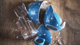 Какво означава, ако счупиш чаша?