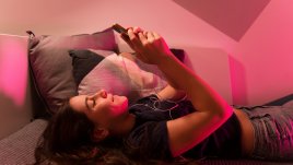 Опасно предизвикателство от TikTok доведе тийнейджърка до безсъзнание и амнезия