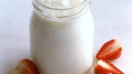 Киселото мляко