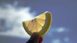 Как да успокоим акнето