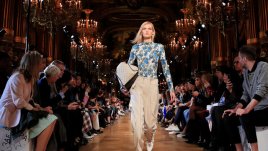 Спортни модели в колекцията на Стела Маккартни за пролет/лято 2019