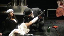 Постановката „Жюли, Жан и Кристин“ със 100-тно юбилейно представление 