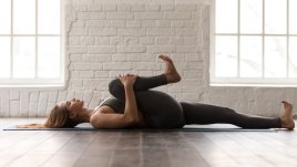 Защо разтягането е полезно преди лягане?