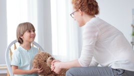 За какво е важно да говорите с децата преди да навършат 10?